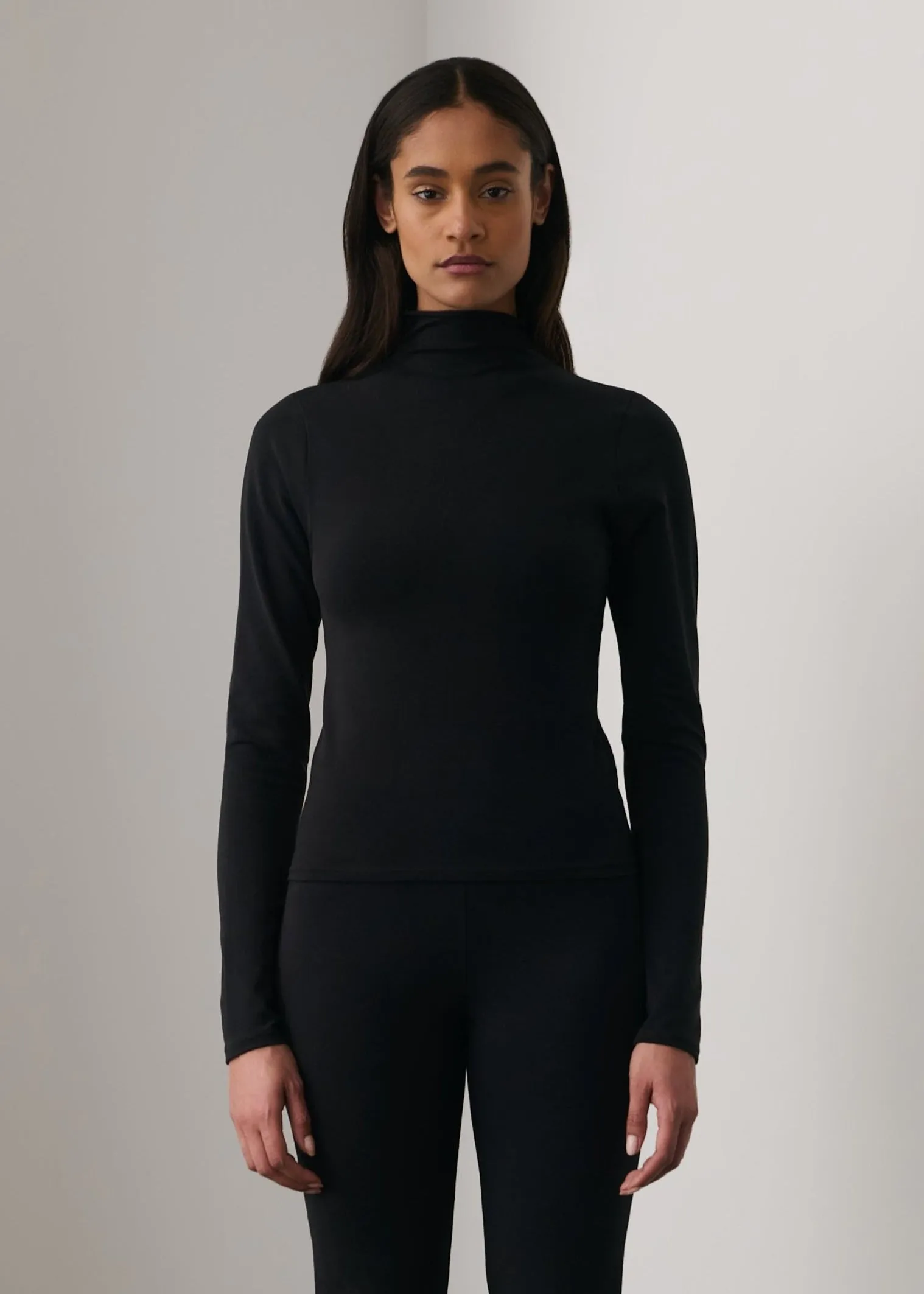 Base Long Sleeve Mock Neck