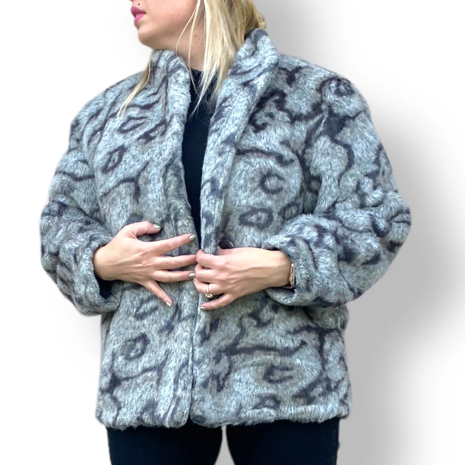 Gorgeous Vintage Leopard Print Faux Fur Coat