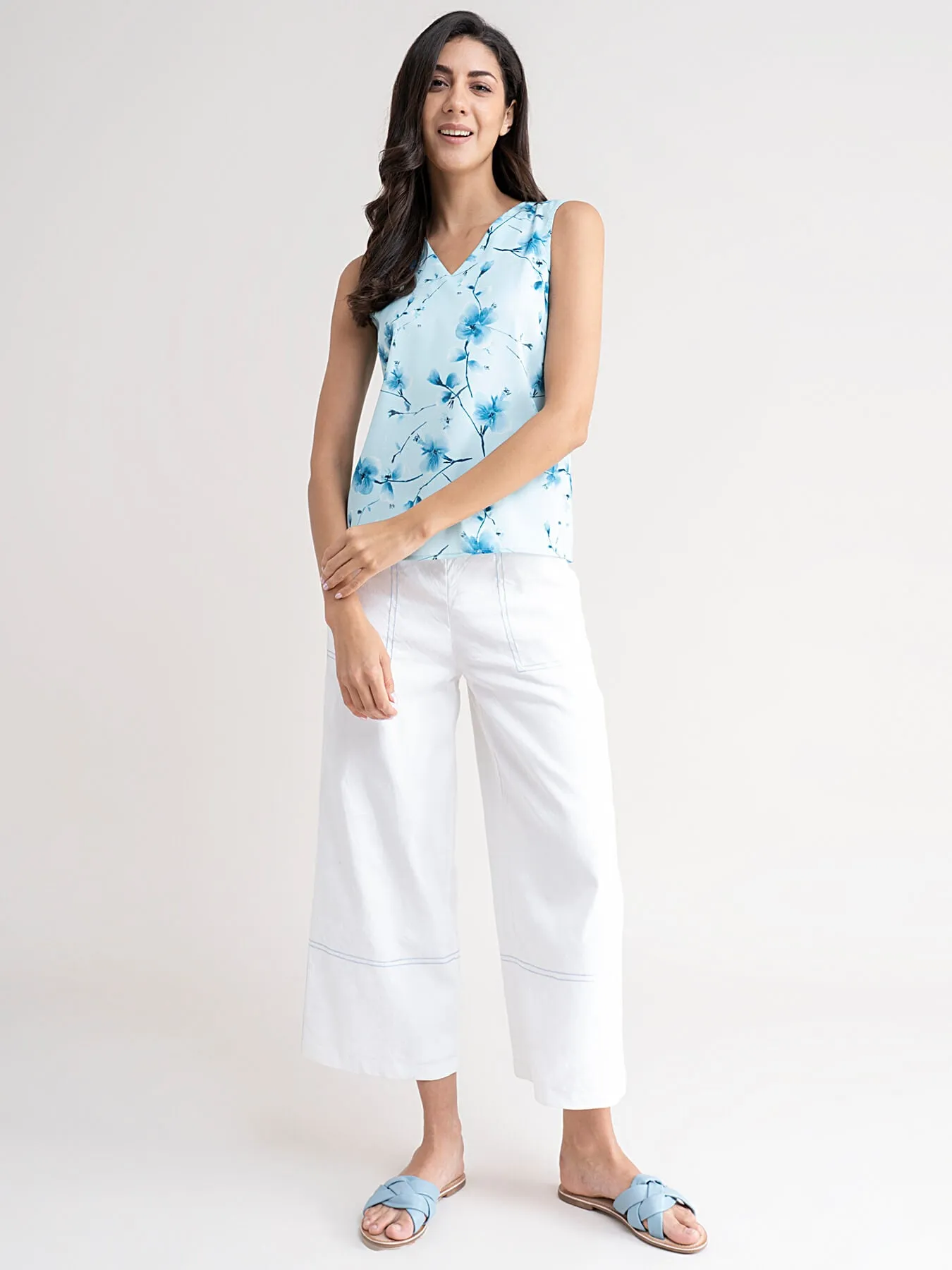 V Neck Floral Top - Blue